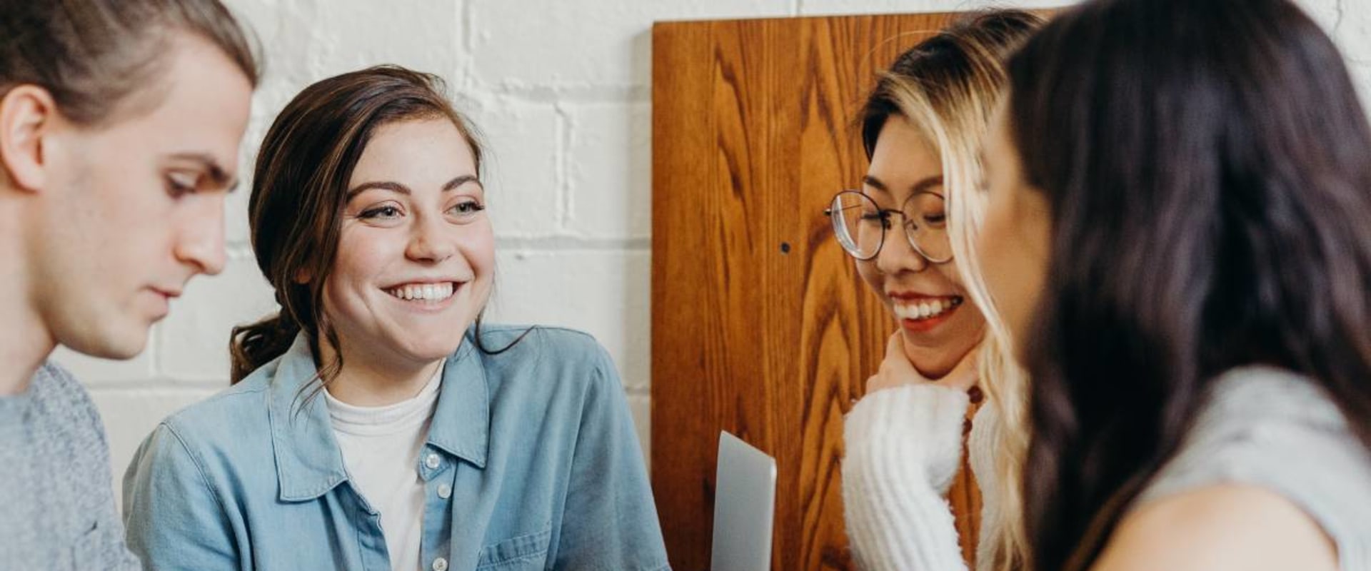 Side Hustles For Students: 7 Ideas – University Tutors